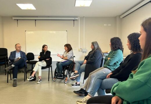 Sánchez Bugallo reafirma o seu compromiso en materia de accesibilidade nun encontro coa Asociación de Mulleres con Discapacidade de Galicia